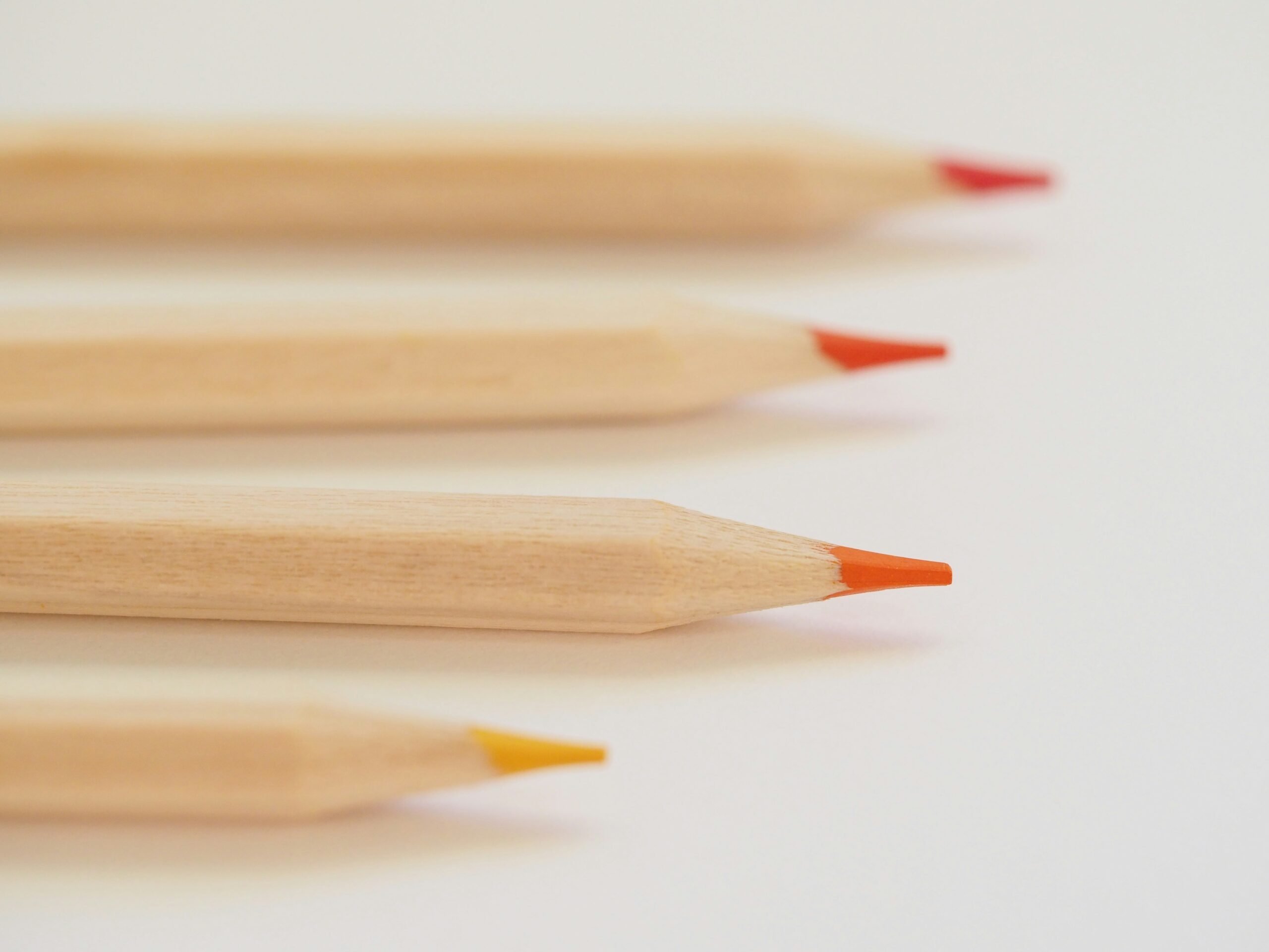 Comparison table highlighting best practices vs. common mistakes in writing FAQs.